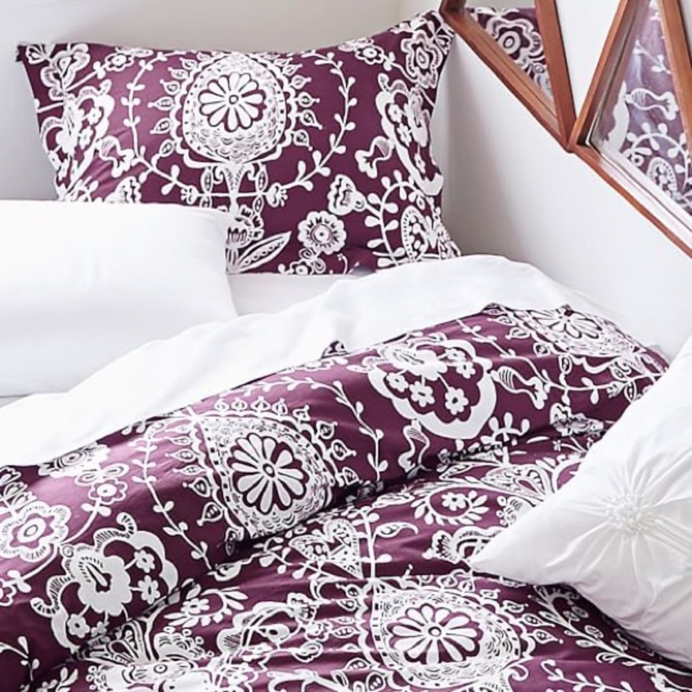 Pottery Barn Duvet Cover, Shams